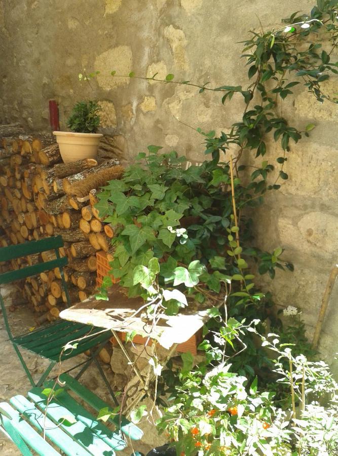 세뇽 A L'Etape Des Randonneurs (Adults Only) B&B 외부 사진