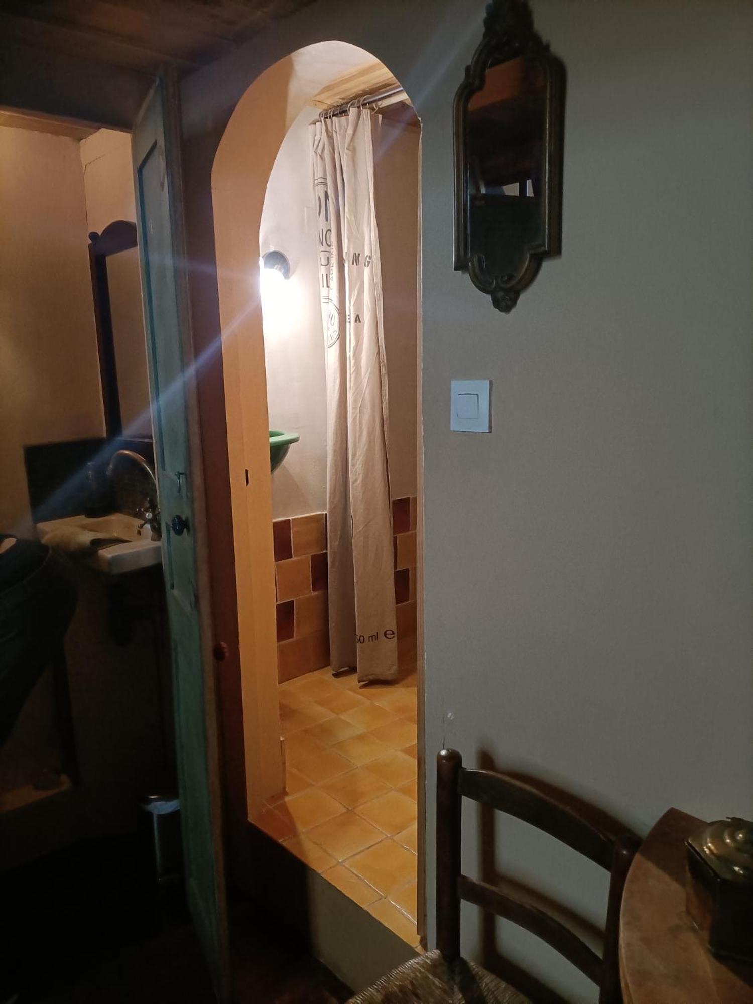 세뇽 A L'Etape Des Randonneurs (Adults Only) B&B 외부 사진
